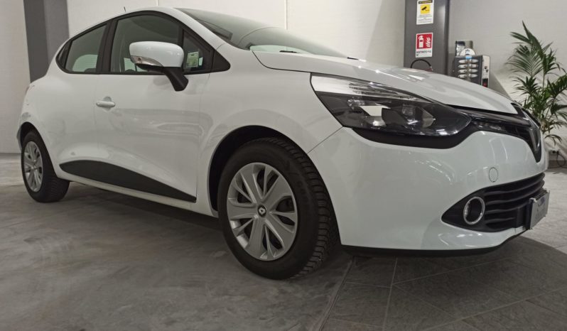 Renault Clio 1.2 75cv (54kw) pieno