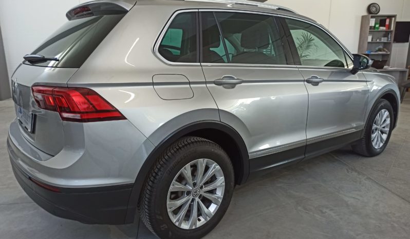 VOLKSWAGEN Tiguan 2.0 150 2018 90000KM pieno