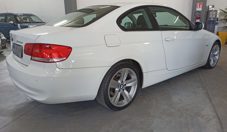 BMW 320D 2.0 197cv(145kw) Coupé 2010 pieno