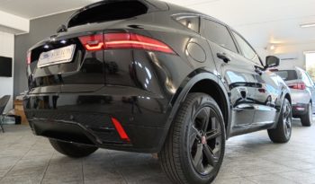 Jaguar E-Pace 2.0D I4 163 CV AWD Auto R-Dynamic pieno