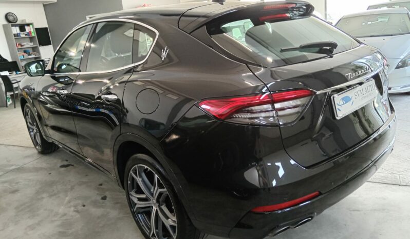 Maserati Levante MHEV 330 CV AWD GT pieno